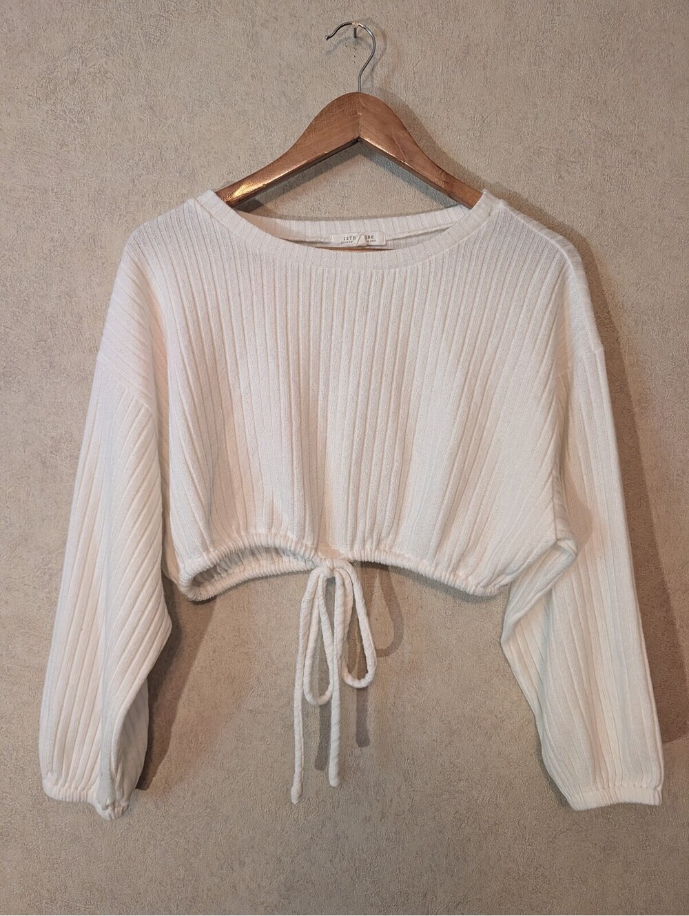 12TH TRIBE white ribbed crop sweater sz S/M